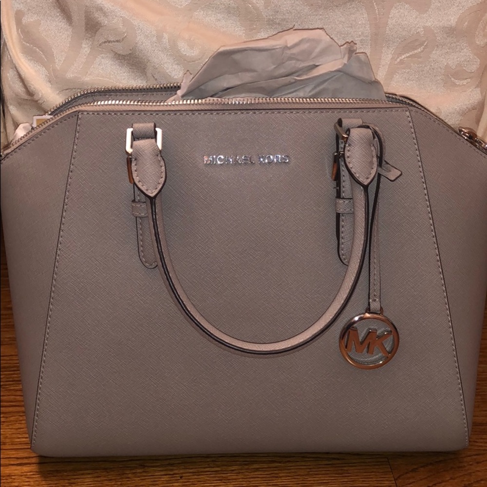 NWT MICHEAL KORS leather satchel